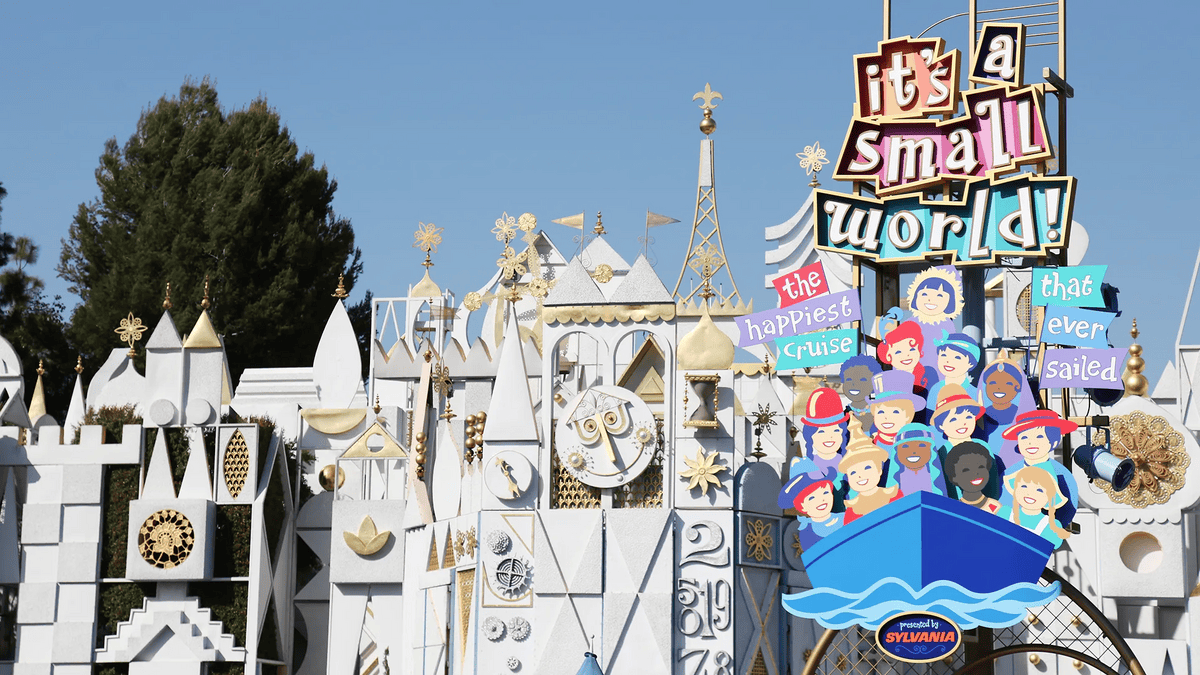 Immersive Entertainment Visual